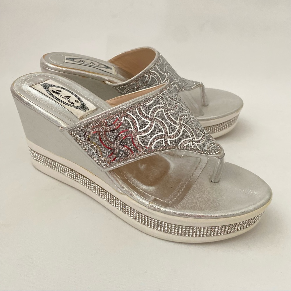Italina Wedge Platform Sandals Size 8 Thong Embellished Slip On Silver